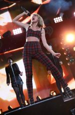 TAYLOR SWIFT at Z100’s Jingle Ball 2014 in New York