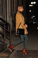 TAYLOR SWIFT Leaves Her Apartment in New York 1512