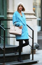 TAYLOR SWIFT Leaves Her New York