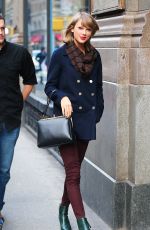 TAYLOR SWIFT Out and About in New York 1812