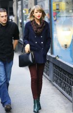 TAYLOR SWIFT Out and About in New York 1812