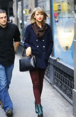 TAYLOR SWIFT Out and About in New York 1812