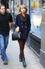 TAYLOR SWIFT Out and About in New York 1812