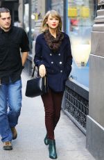 TAYLOR SWIFT Out and About in New York 1812