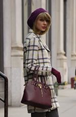 TAYLOR SWIFT Out and About in New York 1912