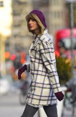 TAYLOR SWIFT Out and About in New York 1912