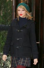 TAYLOR SWIFT Out and About in New York  2212
