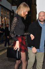 TAYLOR SWIFT Out Shopping at Covent Garden in London