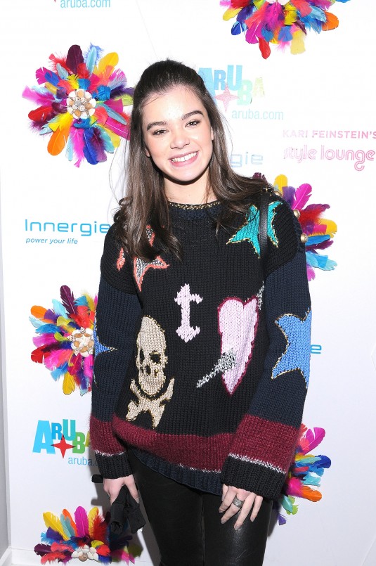 HAILEE STEINFELD at Kari Feinstein's Style Lounge