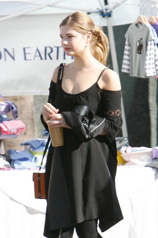 STEFANIE SCOTT at Famers Market