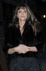AMANDA PEET Arrives at Late Show with David Letterman
