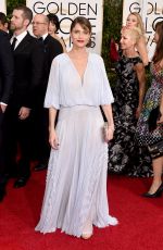 AMANDA PEET at 2015 Golden Globe Awards in Beverly Hills