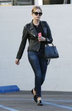 ASHLEY BENSON Out for Lunch at La Boulange in Los Angeles