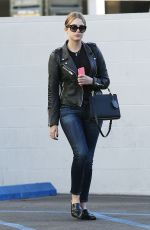 ASHLEY BENSON Out for Lunch at La Boulange in Los Angeles