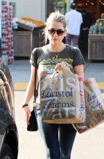 ASHLEY BENSON Shopping at Bristol Farms in Beverly Hills 0801