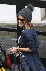CAROLINE FLACK Leaves a Studios in London