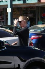 CHARLIZE THERON Shopping Groceries in Los Angeles 0501