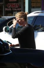 CHARLIZE THERON Shopping Groceries in Los Angeles 0501
