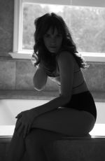 CHRISTA B ALLEN - Hanna Hiller Photoshoot