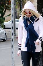 DAKOTA FANNING Out and About in Los Angeles 1101