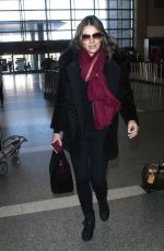 ELIZABETH HURLEY Arrieves at Los Angeles International Airport 1601