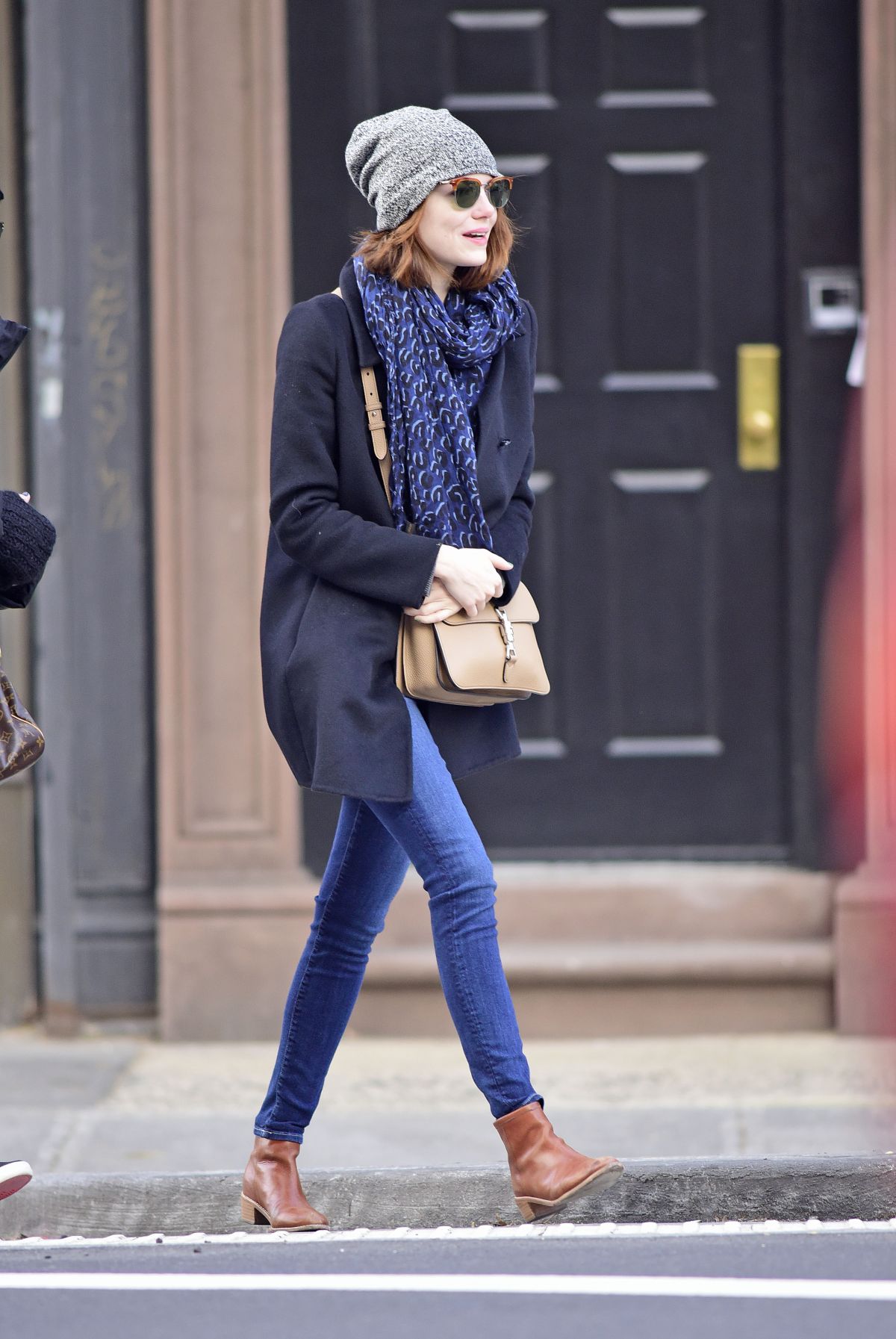 USA Fashion | Music News: EMMA STONE in Jeans Out and About in New York