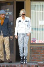 GWEN STEFANI Leaves an Acupuncture Session in Los Angeles