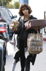 HALLE BERRY Out Shopping at Bristol Farms in Beverly Hills 1201