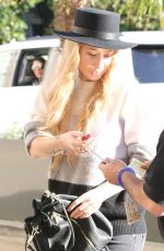 IGGY AZALEA at a Gas Station in Beverly Hills 1601