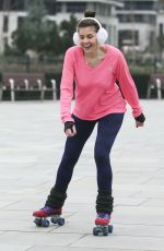 IMOGEN THOMAS Out Skating at a Park