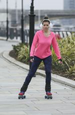 IMOGEN THOMAS Out Skating at a Park