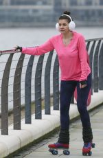 IMOGEN THOMAS Out Skating at a Park