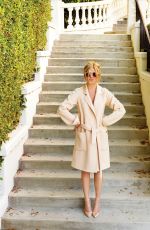 JENNIFER ANISTON in The Hollywood Reporter