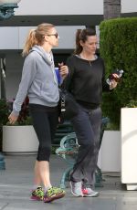 JENNIFER GARNER Out and About in Los Angeles 2801