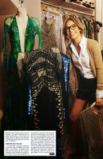 JENNIFER LOPEZ in Hola Magazine