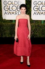 JULIANNA MARGUILES at 2015 Golden Globe Awards in Beverly Hills