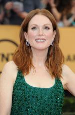 JULIANNE MOORE at 2015 Screen Actor Guild Awards in Los Angeles