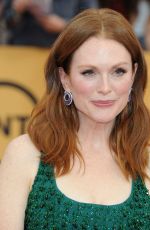 JULIANNE MOORE at 2015 Screen Actor Guild Awards in Los Angeles