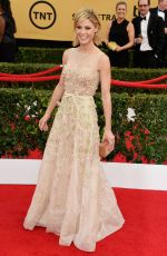 JULIE BOWEN at 2015 Screen Actor Guild Awards in Los Angeles