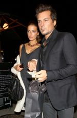 KATE BECKINSALE and Len Wiseman Arrives at Craig