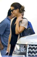 KATE BECKINSALE Out and About in Beverly Hills 2801