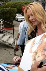 KATHERINE HEIGL on the Set odf Extra in Los Angeles