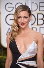 KATIE CASSIDY at 2015 Golden Globe Awards in Beverly Hills