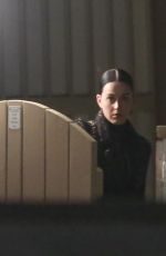 KATY PERRY Leaves a Friend
