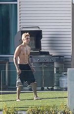 KENDALL JENNER and Justin Bieber Playing Volleyball at His Beverly Hills Home
