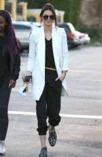 KENDALL JENNER Out for Lunch in Calabasas 0301