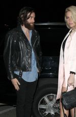 KESHA at Los Angeles International Airport