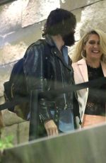 KESHA at Los Angeles International Airport