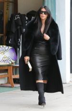 KIM KARDASHIAN Arrives at a Sporting Store in Los Angeles