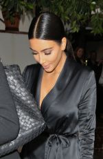 KIM KARDASHIAN Leeaes AOC Wine Bar and Restaurant in Los Angeles